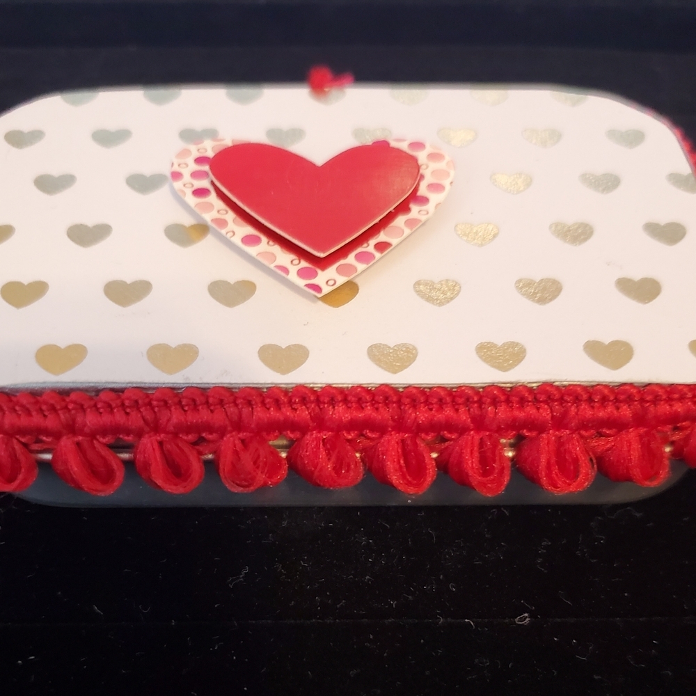 Heart Patterned Decorative Box - Picture 5 of 5
